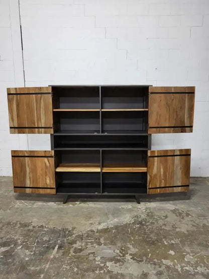 Meuble vaisselier de style scandinave en bois recyclé