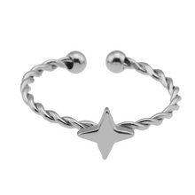 NICOLE Argent (Or Blanc) : Bague texturée avec pièce centrale en étoile à quatre branches