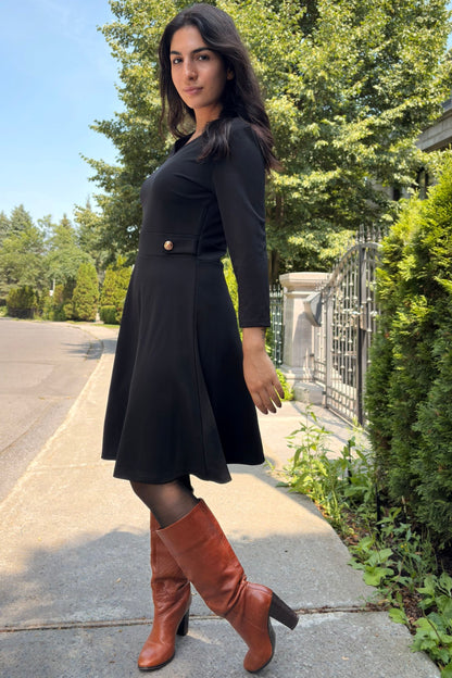 Robe évasée Nathalie à boutons dorés