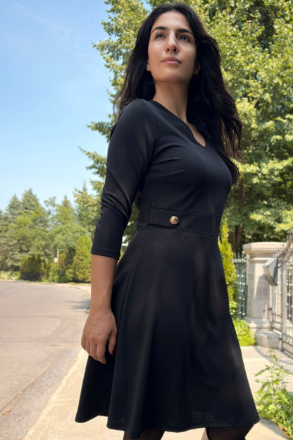 Robe évasée Nathalie à boutons dorés