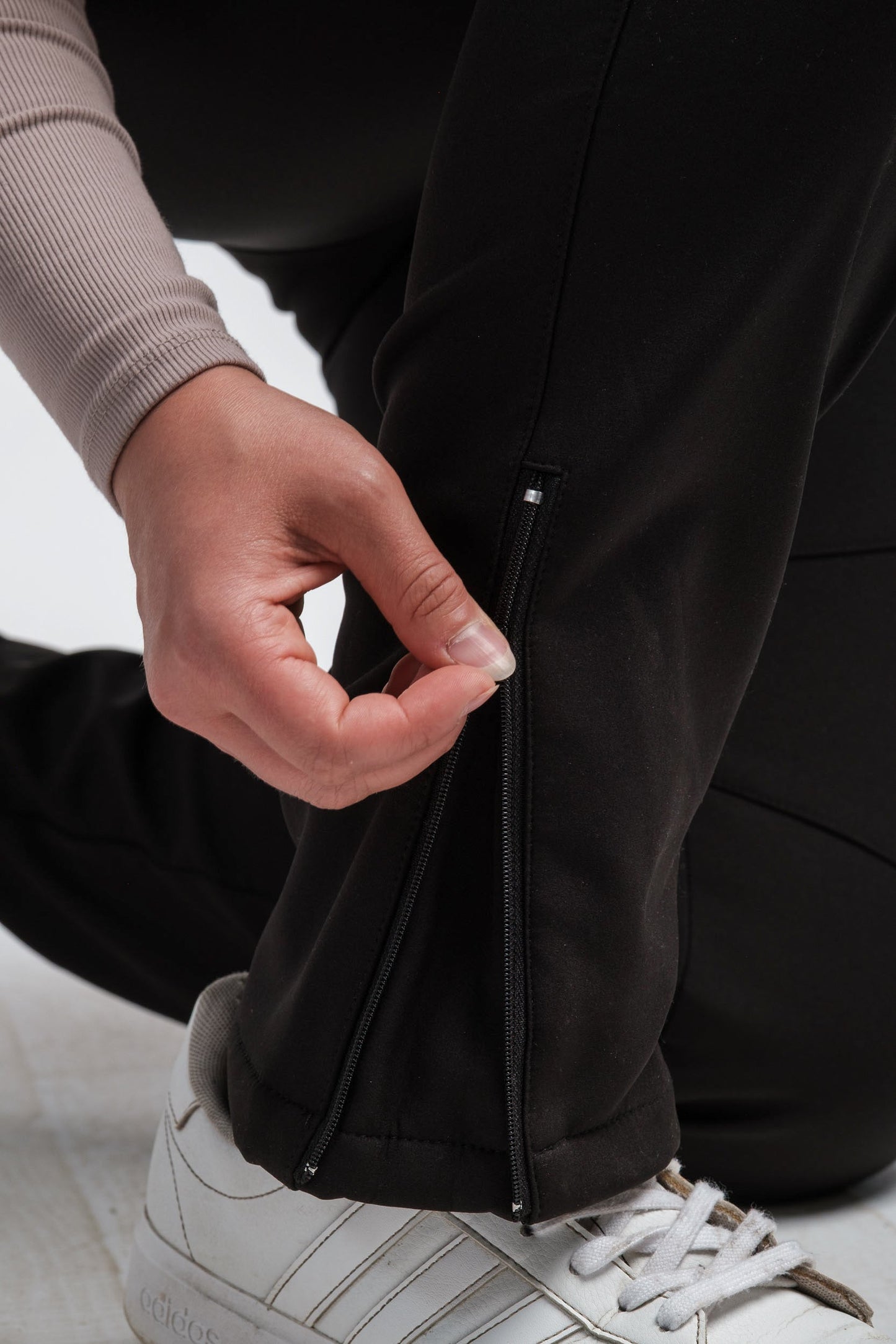 Pantalon femme taille haute noir V2, résistant à l'eau, pour l'aventure