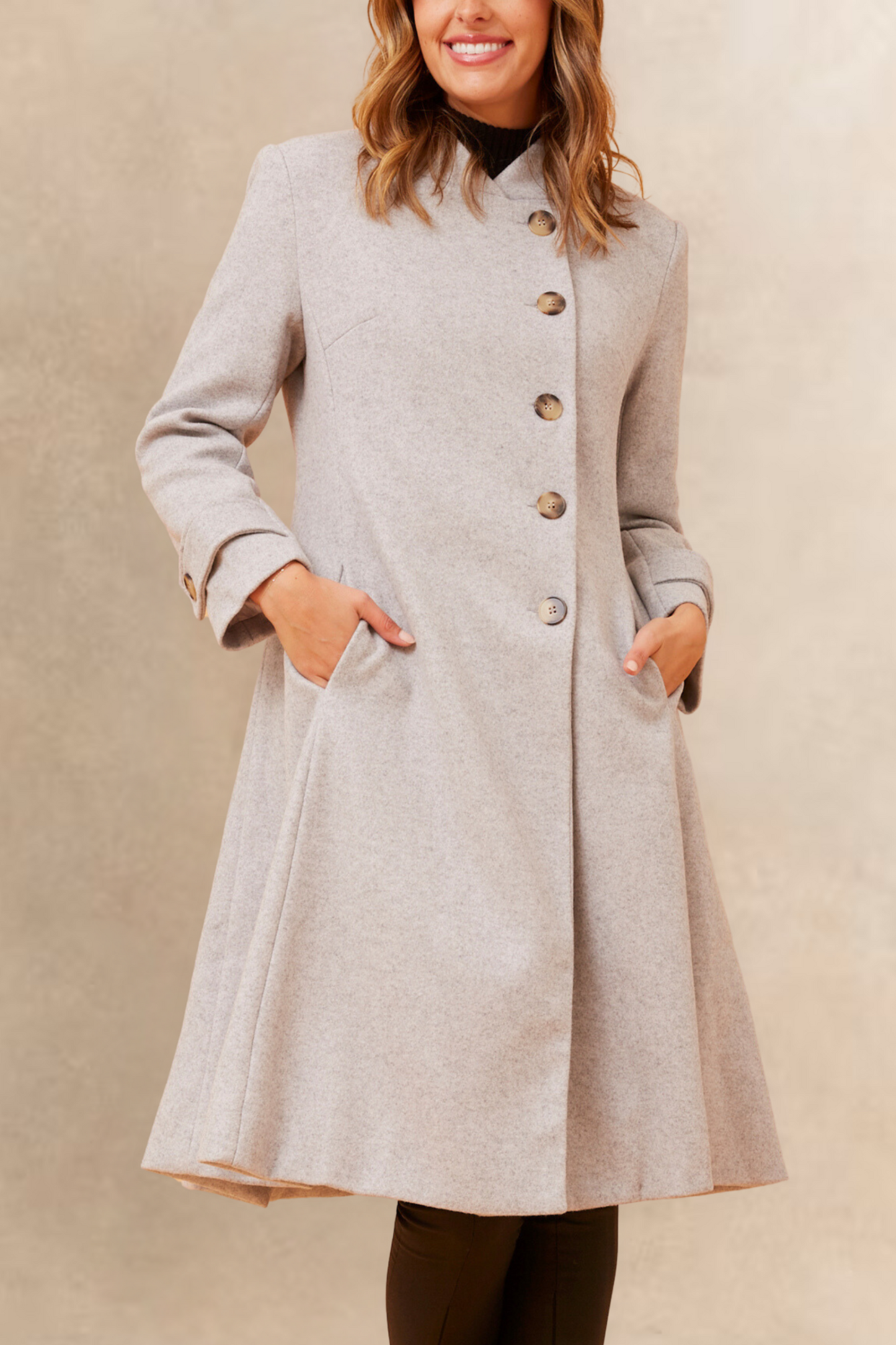 Manteau Évasé Rétro Harper Boutons Latéraux Élégant