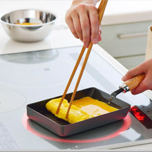 Yoshikawa Cook-Pal REN 18 x 18cm (Large) Nitrided Carbon Steel Tamagoyaki Pan