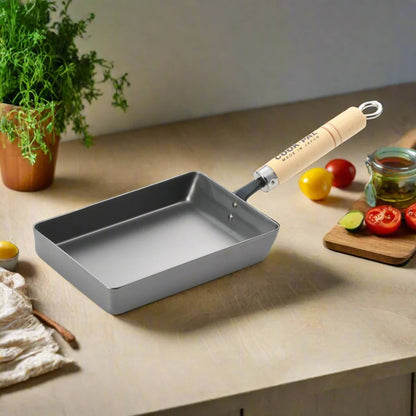 Yoshikawa Cook-Pal Ren Medium Nitrided Carbon Steel Rolled Egg/Omelet Pan (Tamagoyaki)