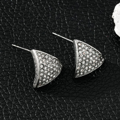 OTARU Or Blanc (Ton Argent) : Boucles d'oreilles clous triangulaires en pavé de zirconium (CZ).