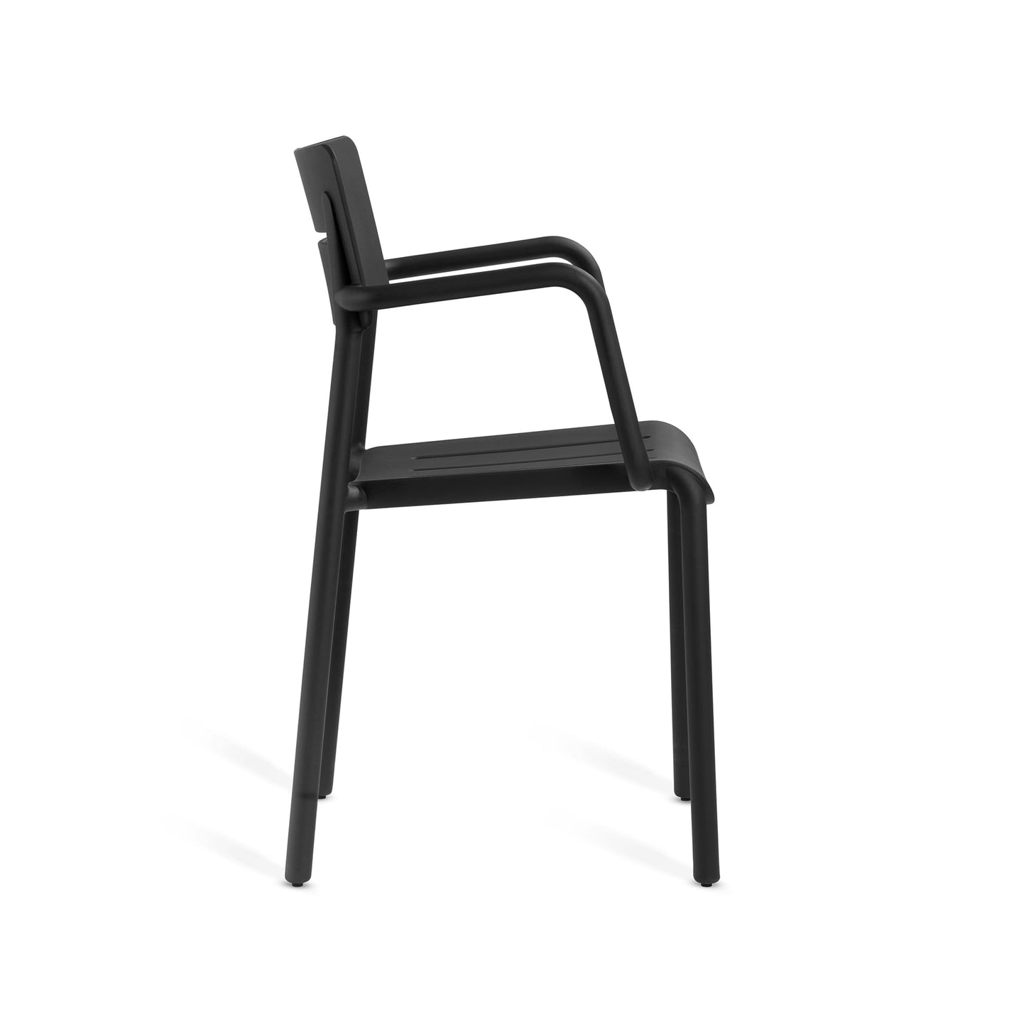 Fauteuil OUTO<br> Utilisation intérieure et extérieure