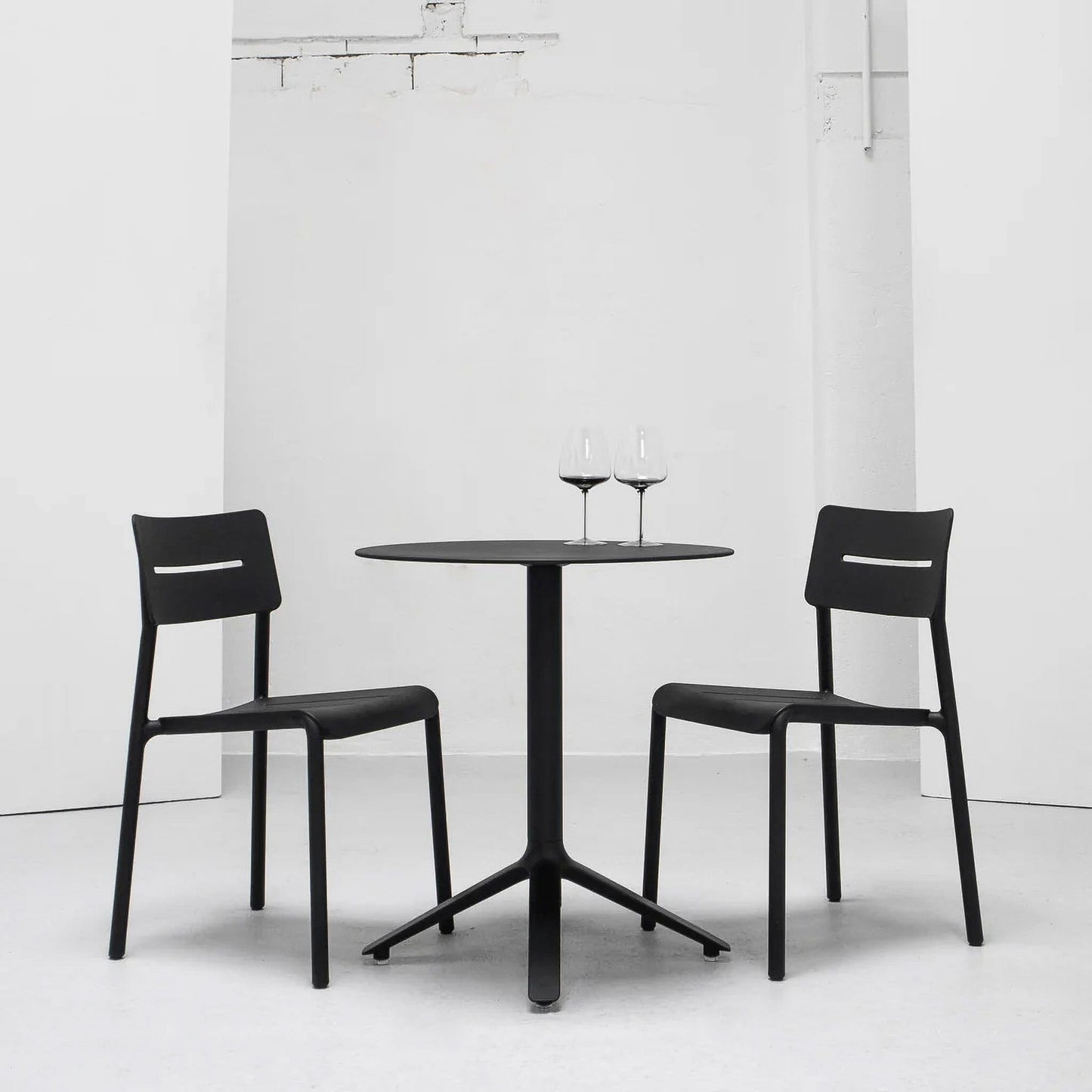 Chaise OUTO<br> Utilisation Intérieur &amp; Extérieur