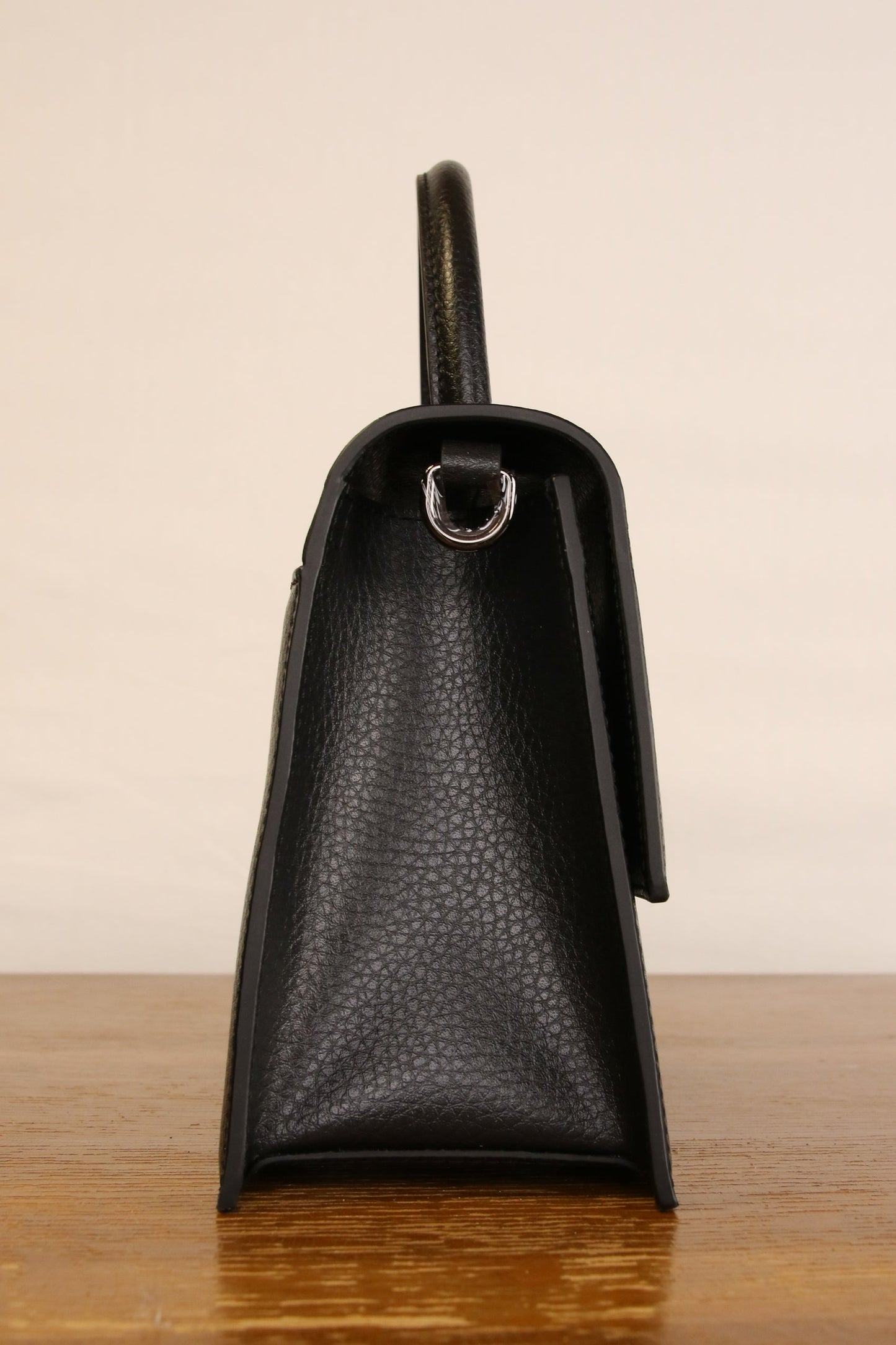 Origyn 03 Plant-Based Vegan Kelly Bag – Plastic-Free MIRUM®