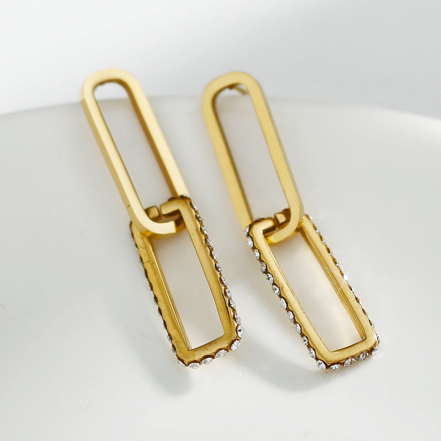 Boucles d'oreilles LUCIA Pavé Zirconium double trombone dorées