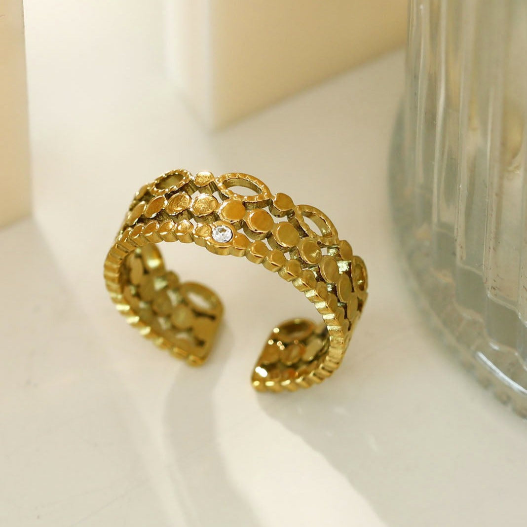 PERLA : Bague multi-joncs d'inspiration vintage avec solitaire en oxyde de zirconium