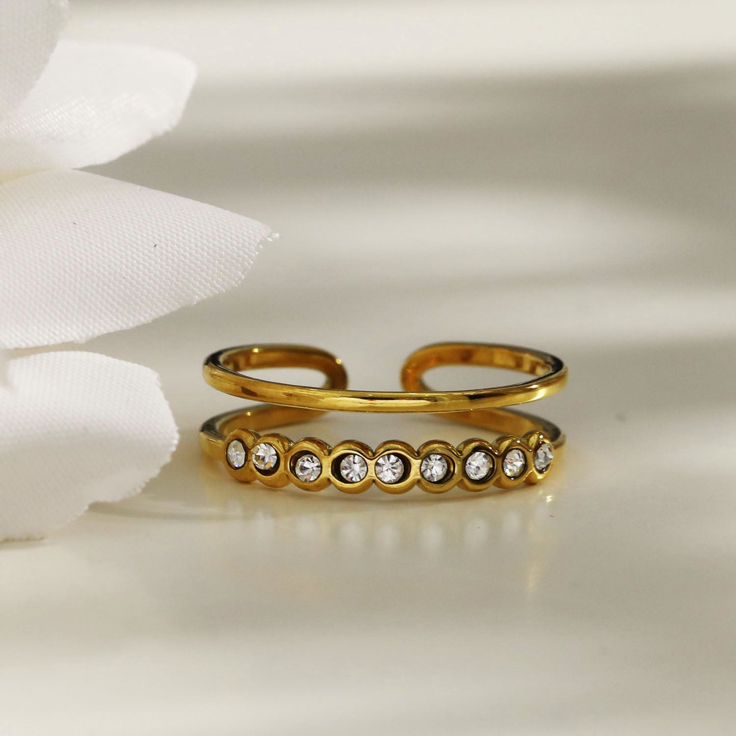 ORDELLA : Bague double parallèle empilable ornée de zircones