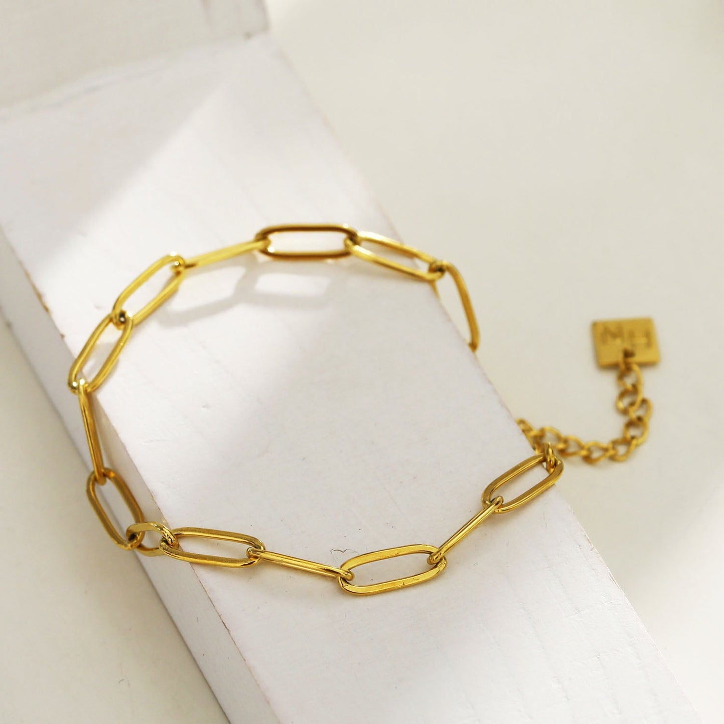 HAKILA : Bracelet essentiel maillons chaîne trombone en or