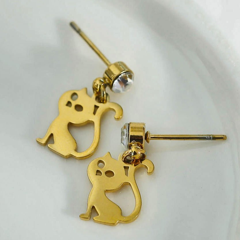 KITTY : Boucles d'oreilles chat avec une pierre de zircone cubique (CZ)