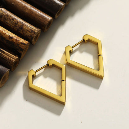 CAGLIARI: Boucles d'oreilles créoles contemporaines en forme de triangle en or