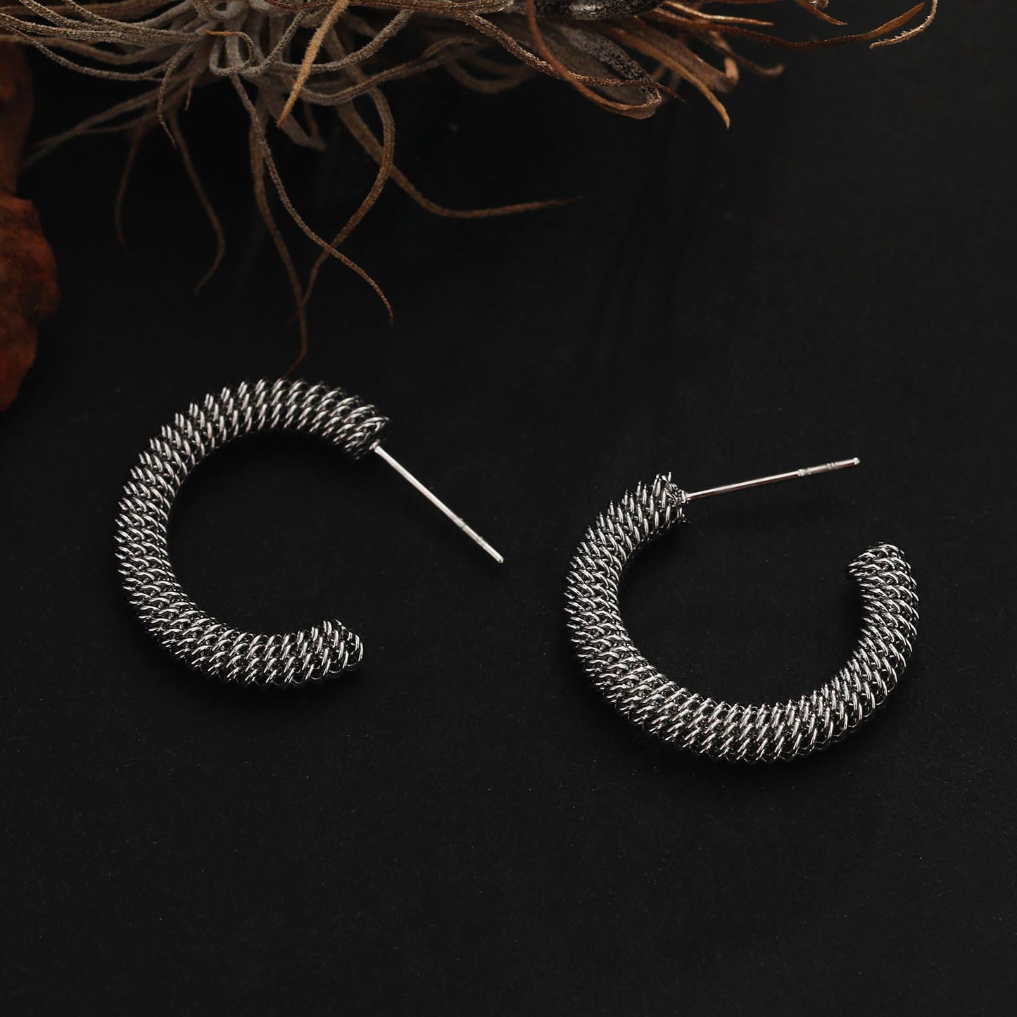 Boucles d'oreilles créoles KUMASI en argent richement texturé