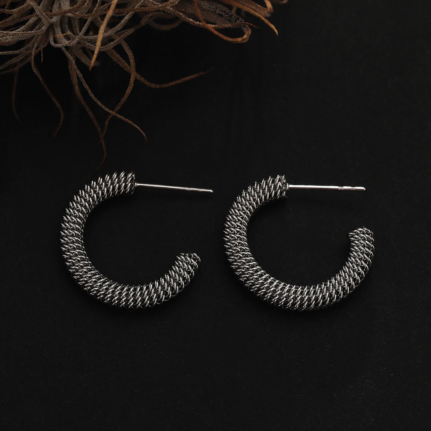 Boucles d'oreilles créoles KUMASI en argent richement texturé