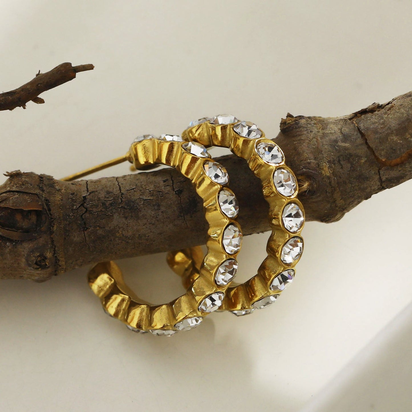 HAMIA : Boucles d'oreilles créoles perlées ornées de zircone