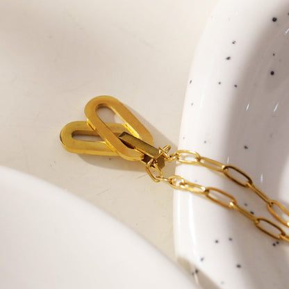 CHICALA : Collier à mailles trombone avec pendentif breloque ovale incrustée d'oxydes de zirconium