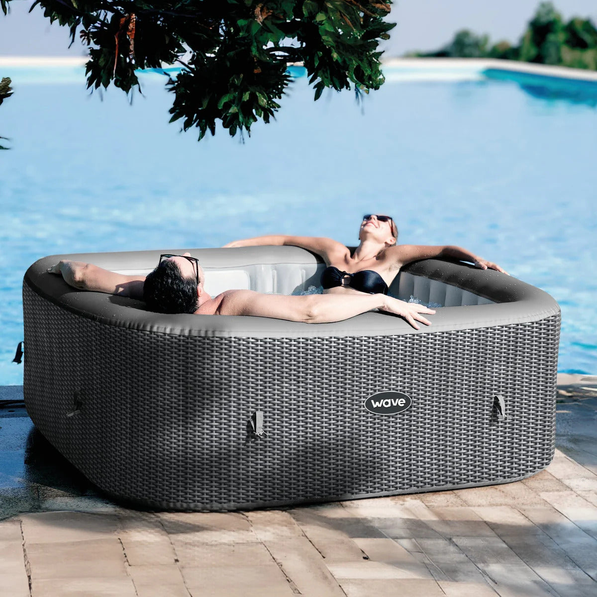Wave | Pacific | Spa gonflable 4-6 personnes | Carré | Chauffage intégré