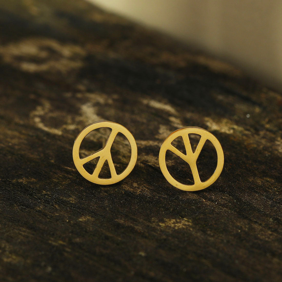 Boucles d'oreilles clous logo PEACE en or