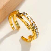 PEDRA: Parallel Multi Stacked Zirconia Embellished Ring