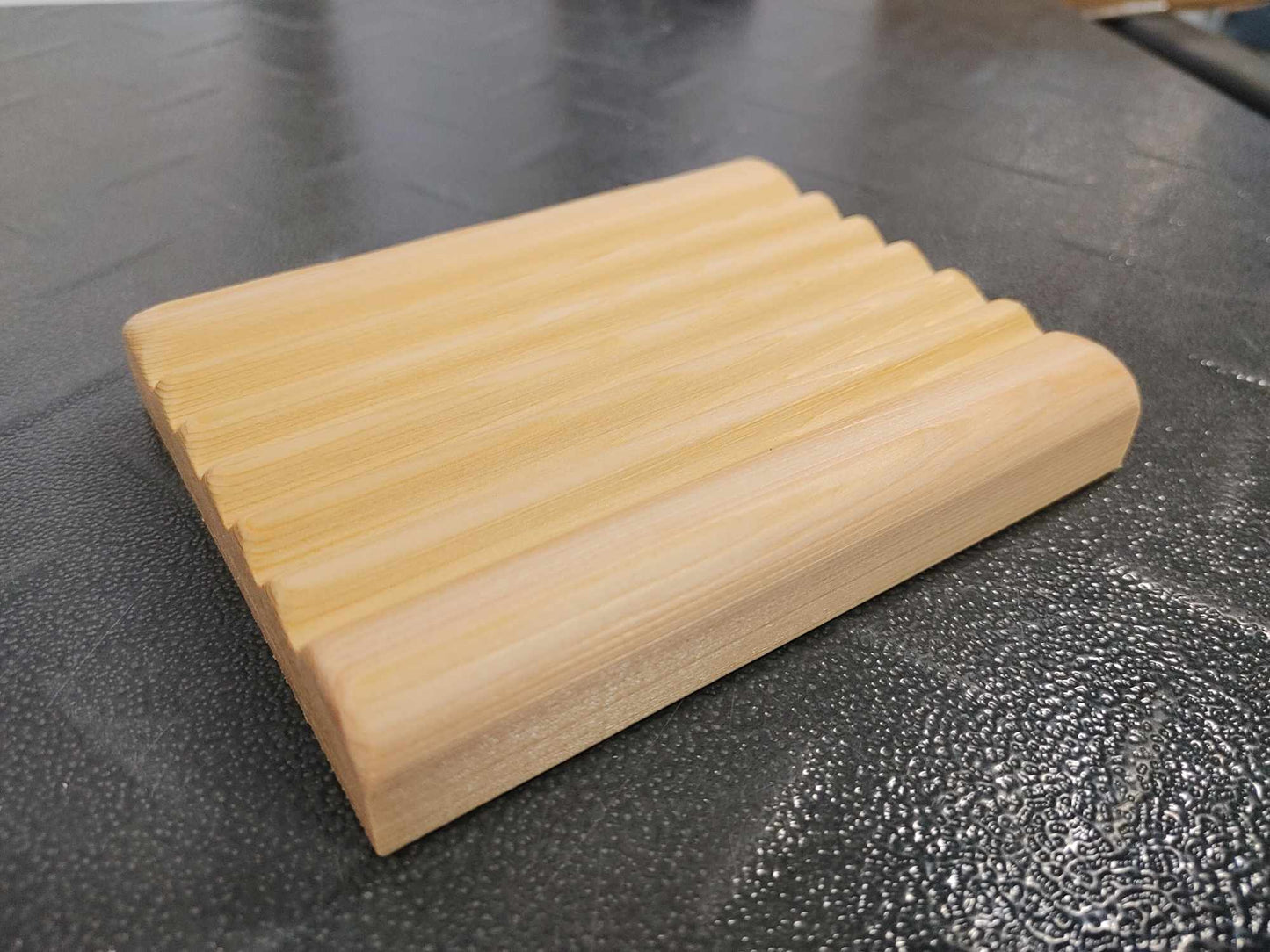 Wooden soap dish the "D-Lavé"