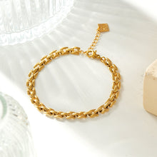 Style PROVINIA: Retro Watch Style Strap Bracelet in Gold