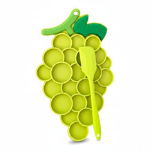 Crispy Grapes™ Lick Mat & Spatula