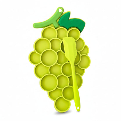 Crispy Grapes™ Lick Mat & Spatula