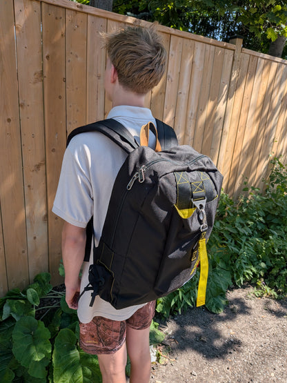 Europe Bound Heavy-Duty Vintage Parachute Backpacks 40L Rugged School Daypacks