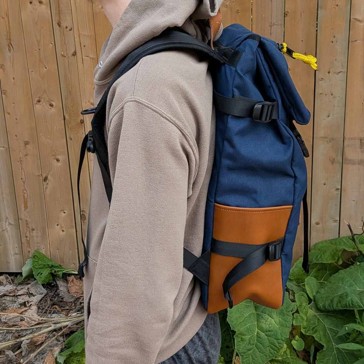 Europe Bound Kettle Sack with Laptop Sleeve 45L Capacity