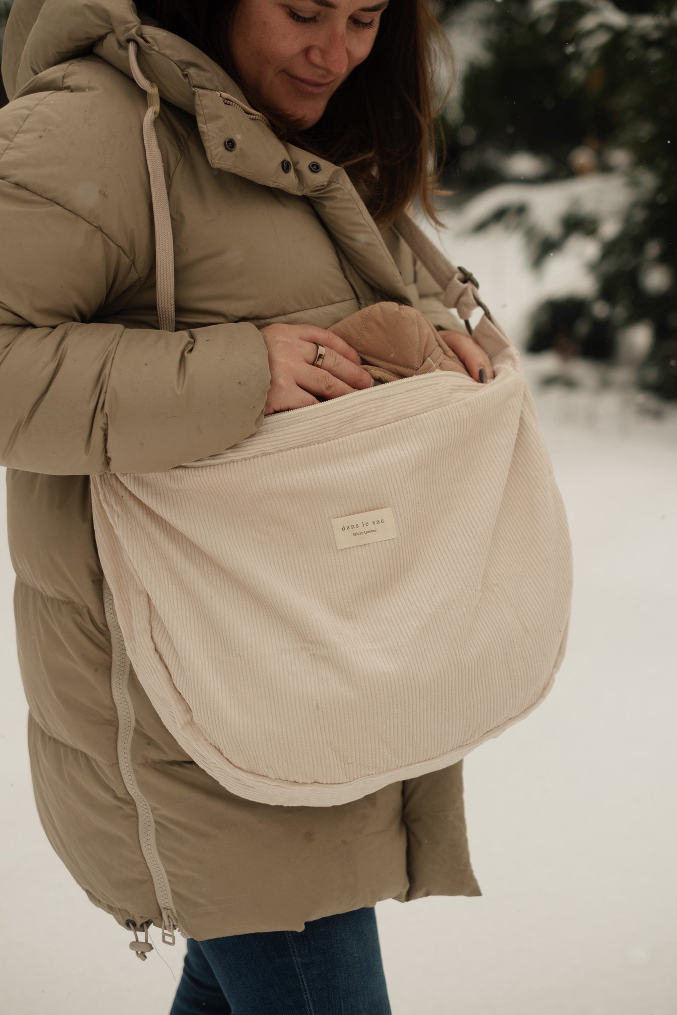 Sac croissant en velours côtelé | Bandoulière réglable
