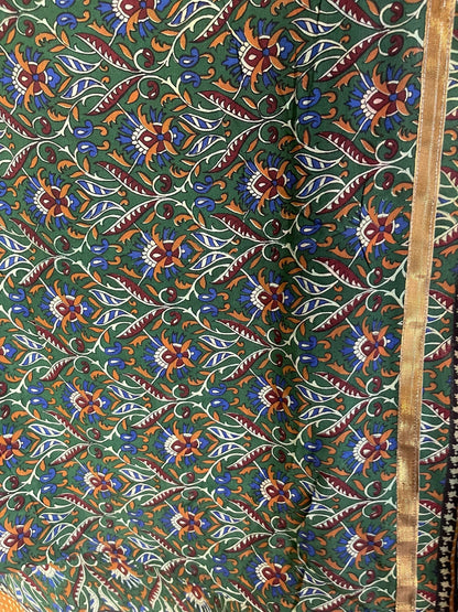 PRC7156 Gilet polyvalent en pure soie Avatar