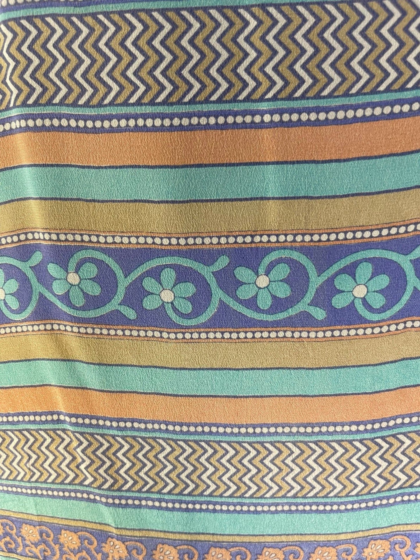 Haut en pure soie cascade PRC7036