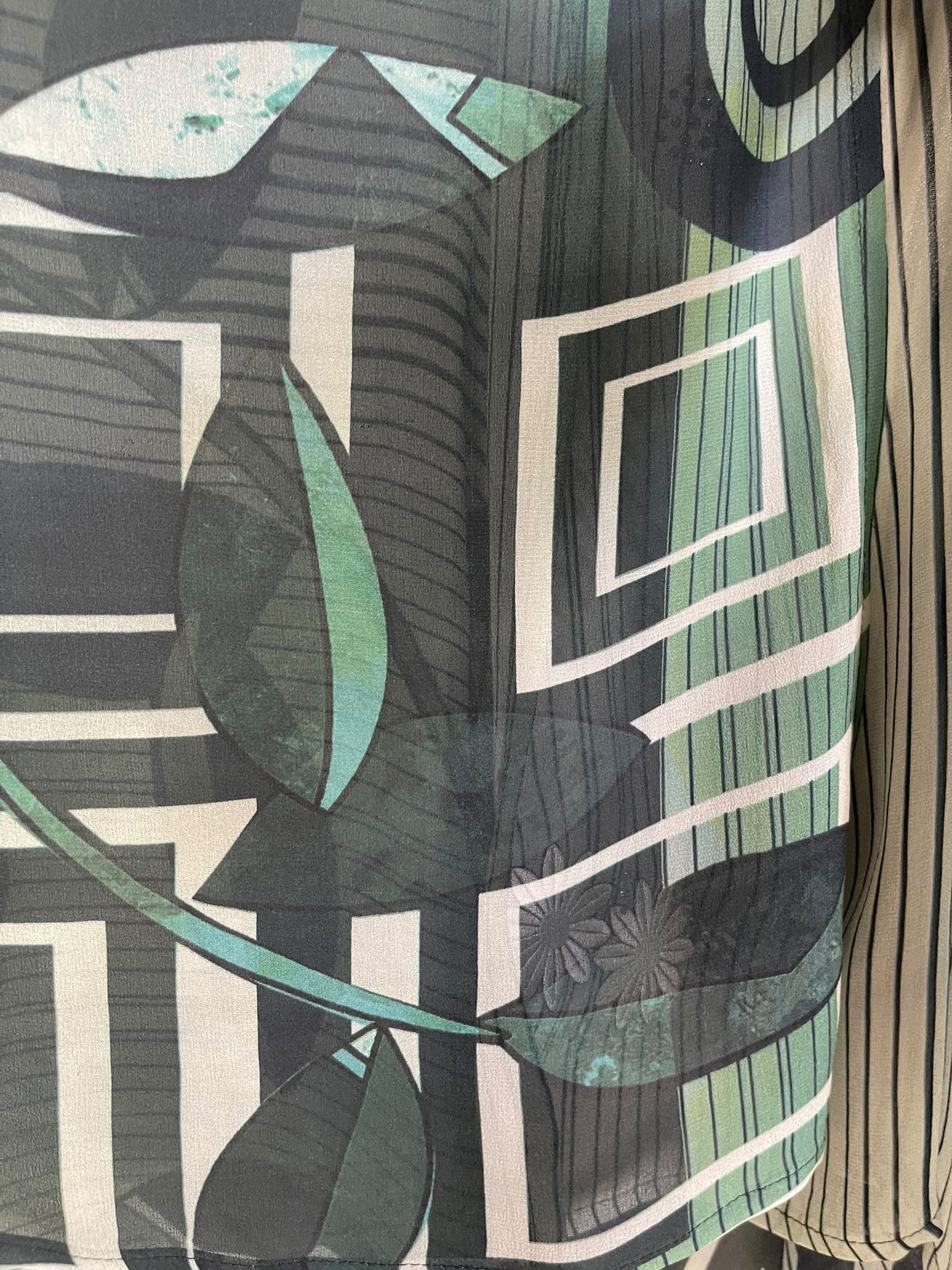 PRG7132 Gilet polyvalent en pure soie Sheer Avatar