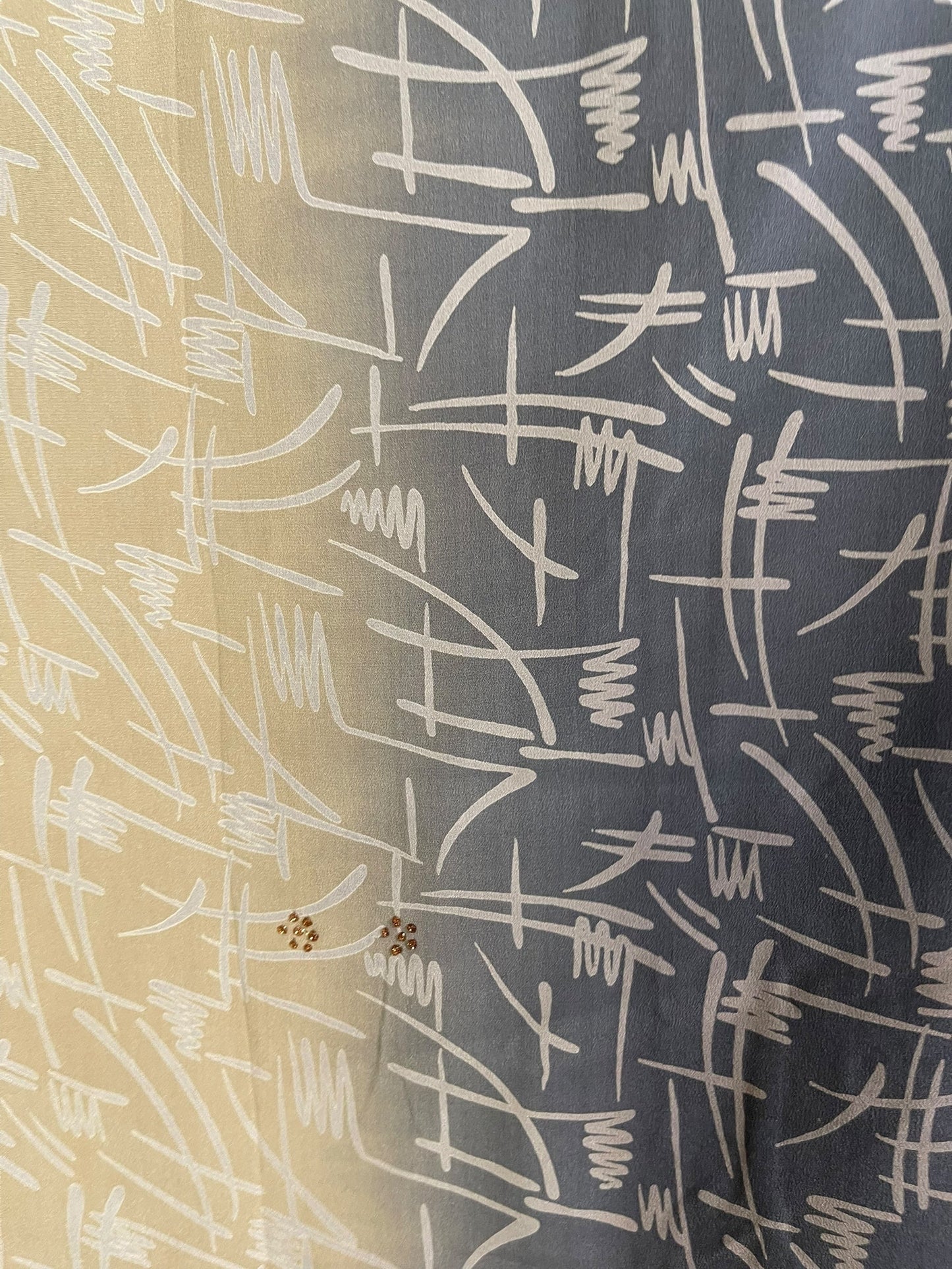 PRC7014 Cardigan en pure soie Avatar
