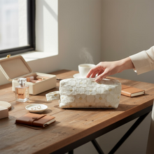 Sac de voyage blanc en brocart