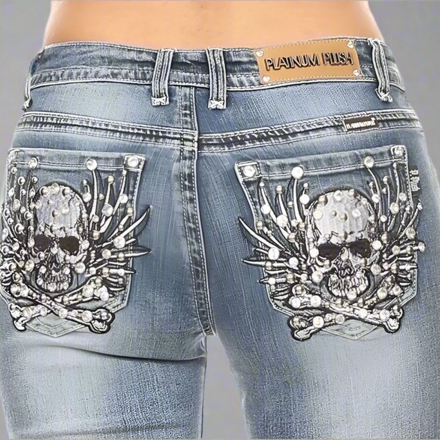 Jean bootcut Platinum Plush orné de strass Tête de mort
