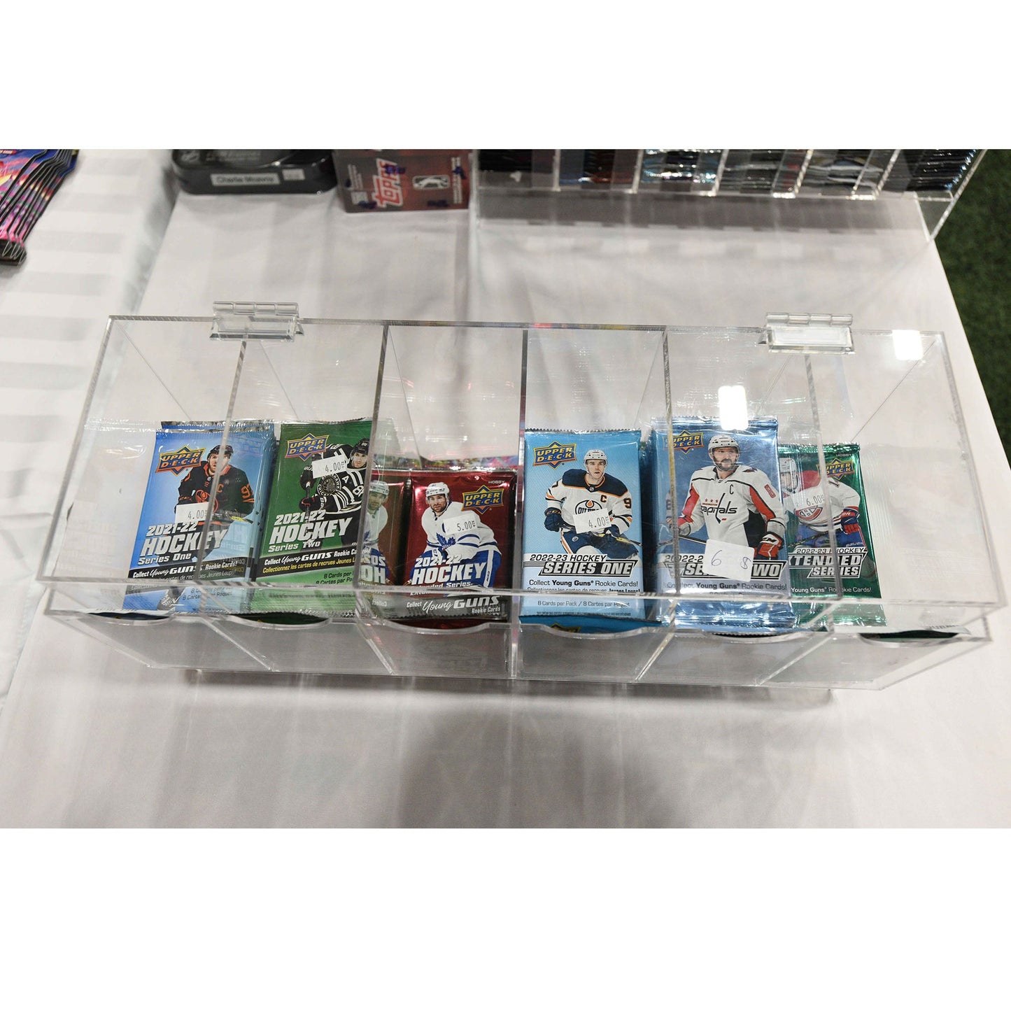 Distributeur de Présentoirs Acryliques EVORETRO 6 emplacements pour Paquets Boosters Pokémon - 4 Paquets