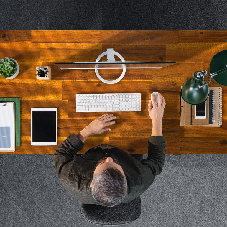 Bureau de travail en bois massif 48" Lagom avec tiroirs