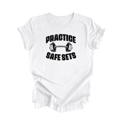 Entraînez-vous en toute sécurité - Cadeau de gym, T-shirt d'entraînement, T-shirt de gym, Cadeau pour les amateurs de gym, T-shirt d'entraîneur de gym, T-shirt de fitness, T-shirt de gym amusant - Inspired X