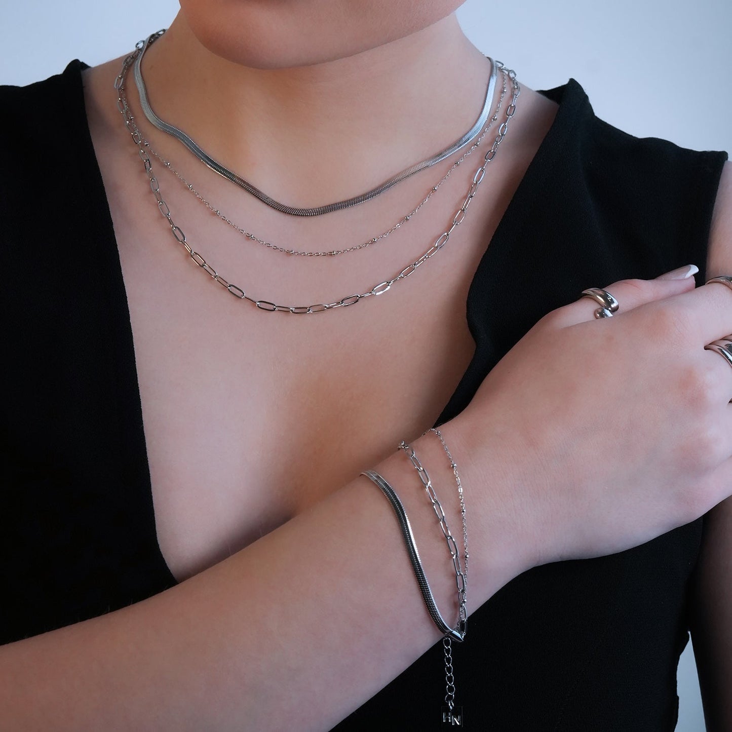 REINEDA: Bracelet triple en or blanc (ton argenté)