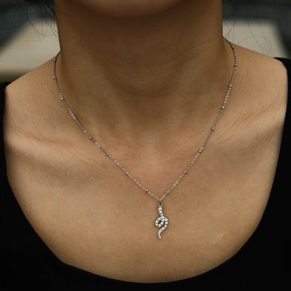 RIHANNA Collier chaîne perlée avec pendentif serpent pavé en zircone en argent