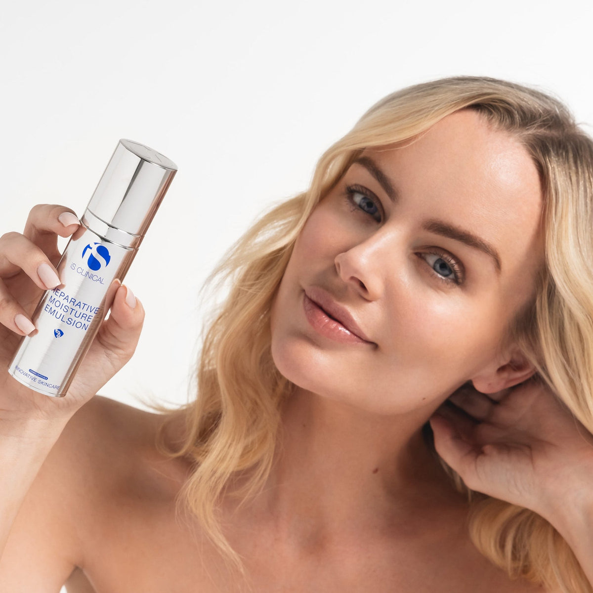 iS Clinical Reparative Moisture Emulsion
