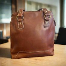 Sac à main et sac à dos 2 en 1 en cuir pleine fleur Rugged Earth