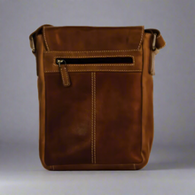 Sac en cuir Rugged Earth avec rabat avant et boucle