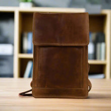 Sac bandoulière en cuir Rugged Earth avec organiseur