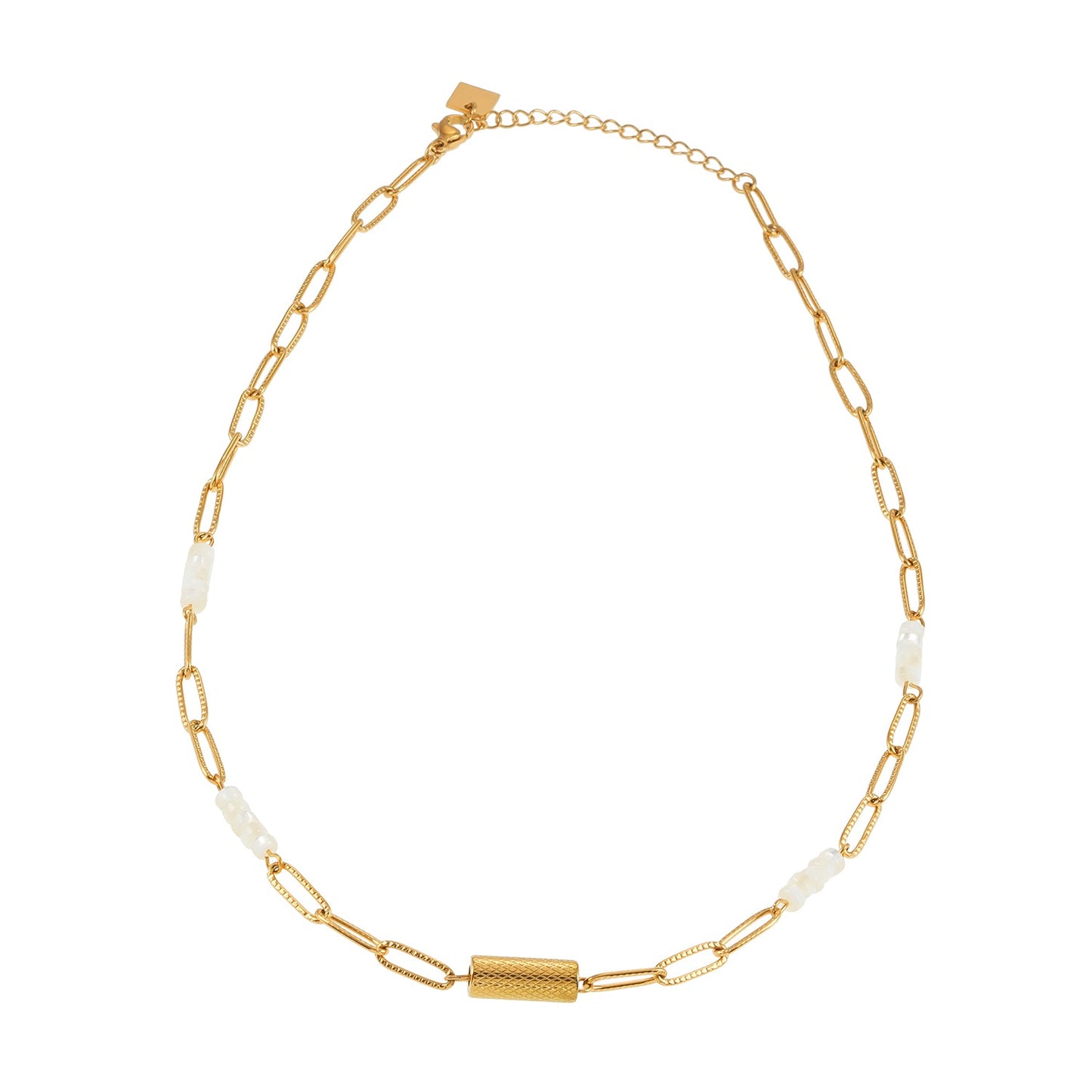 Collier SEDONA : Combinaison de coquillages naturels et d'une chaîne trombone dorée avec un pendentif Art déco