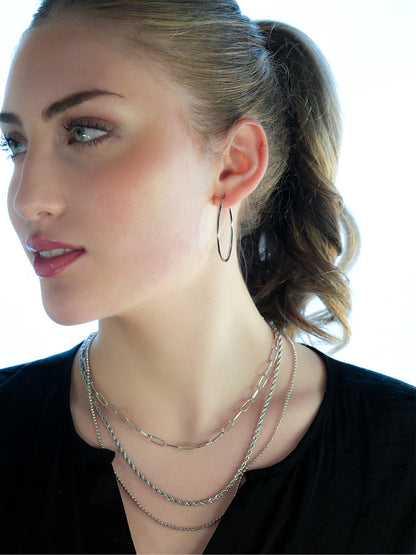 SELENE : Collier triple couche en chaîne mélangée en or blanc rhodié