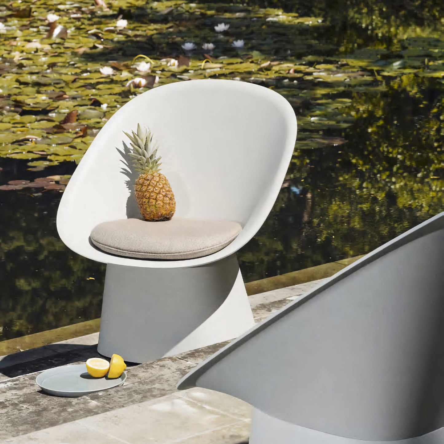 Sensu Lounge Chair<br> Usage intérieur et extérieur